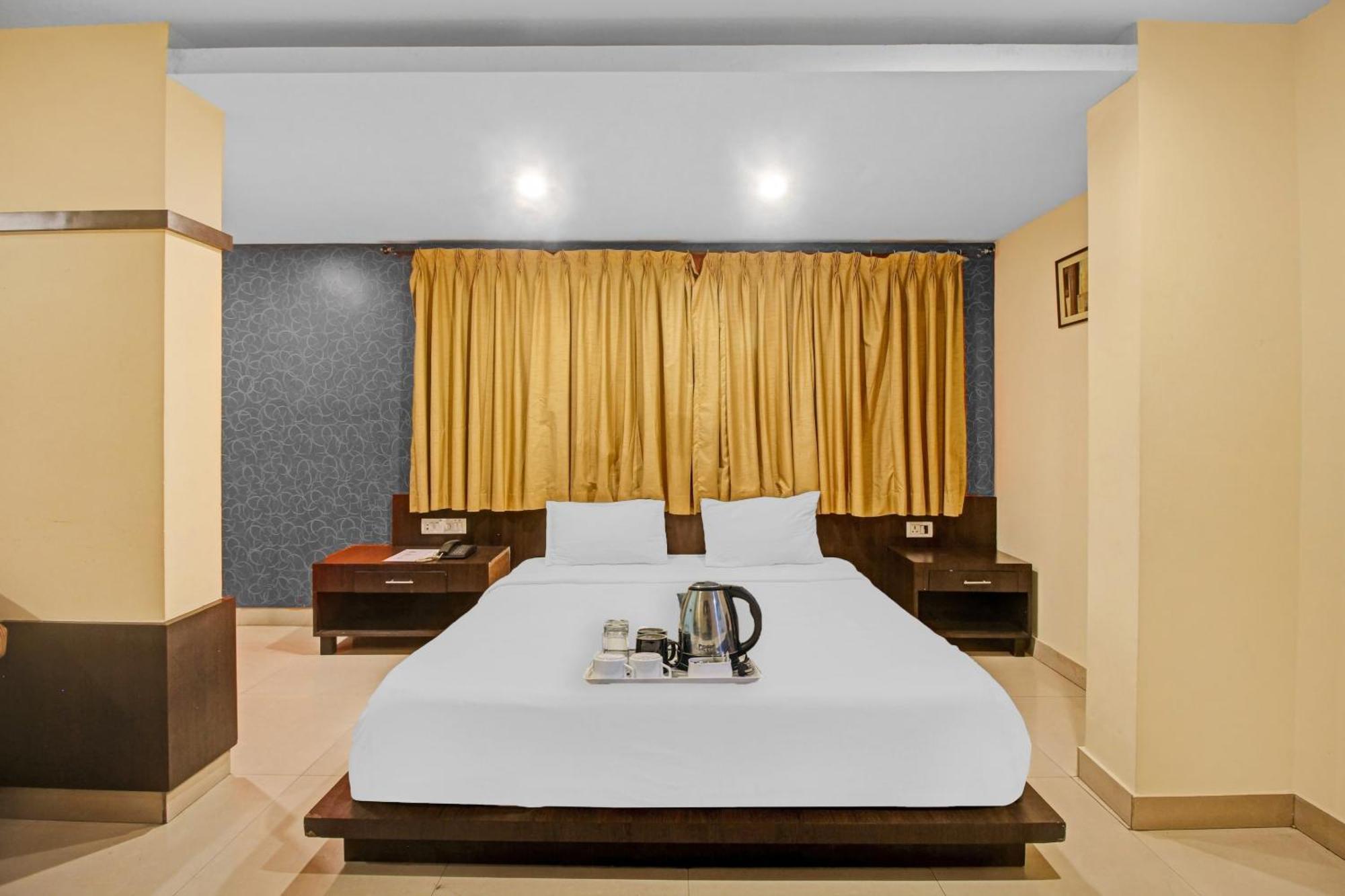 Townhouse The Grand Plaza Hotel Hyderabad Luaran gambar