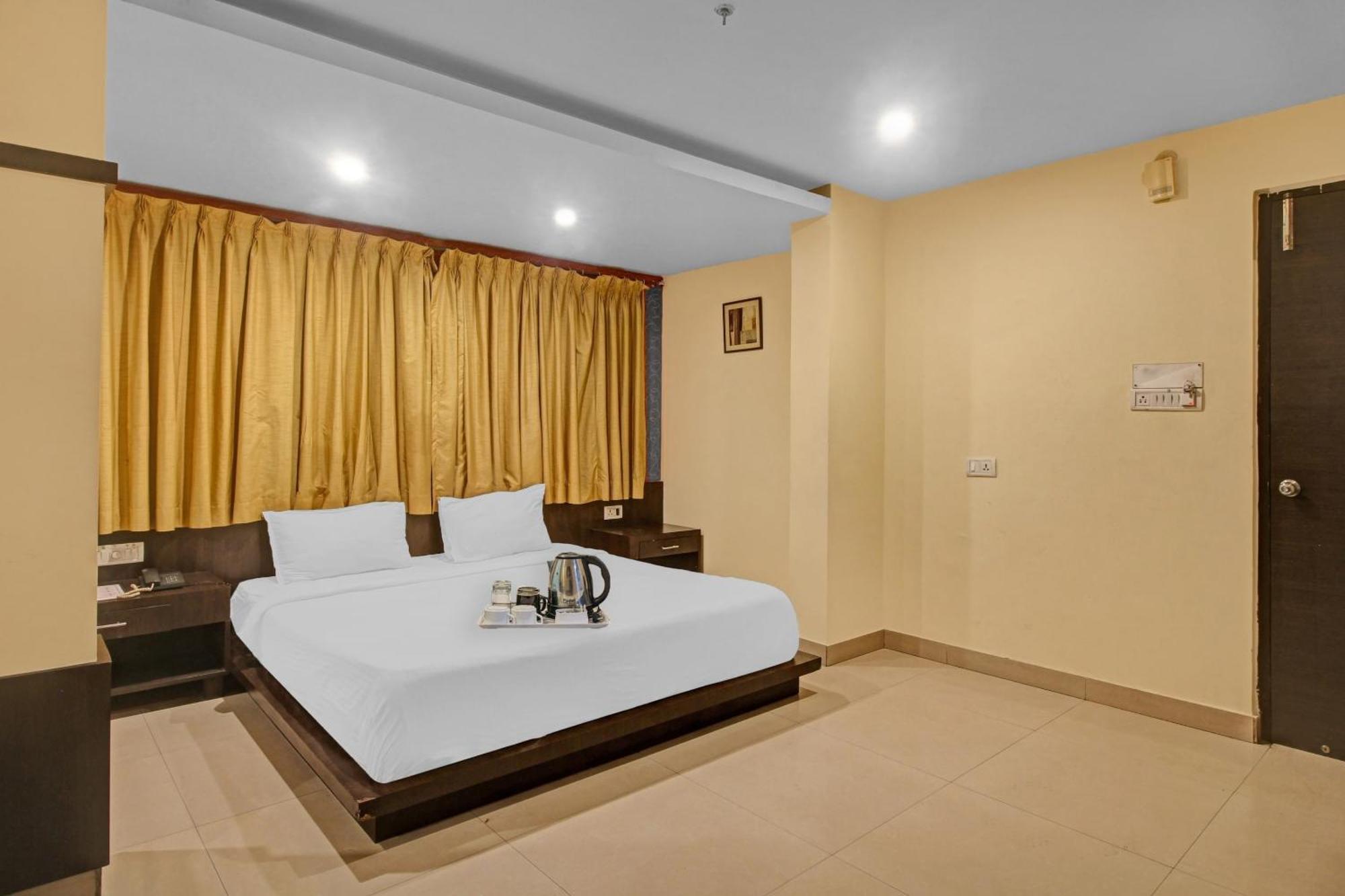 Townhouse The Grand Plaza Hotel Hyderabad Luaran gambar
