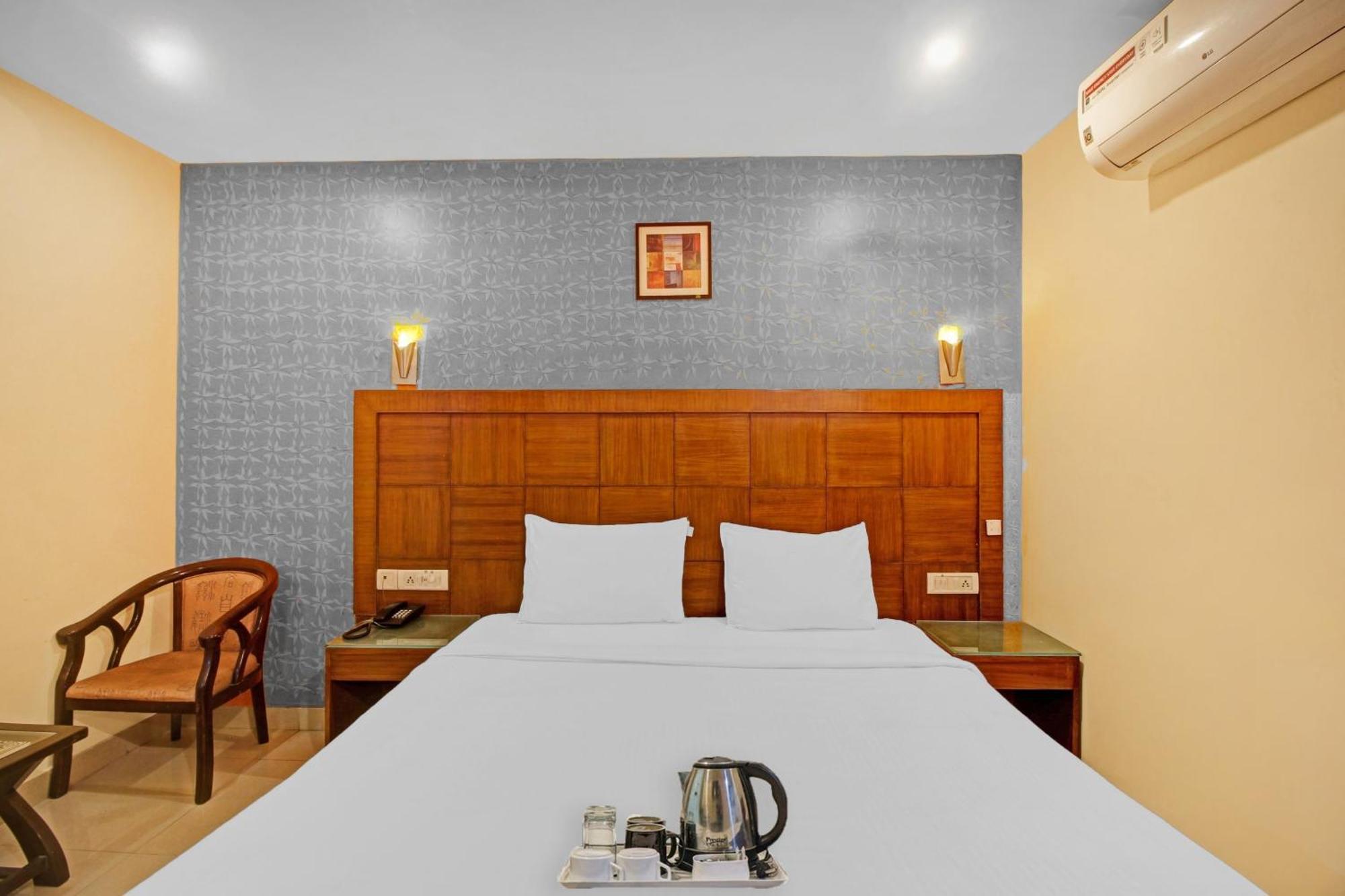 Townhouse The Grand Plaza Hotel Hyderabad Luaran gambar