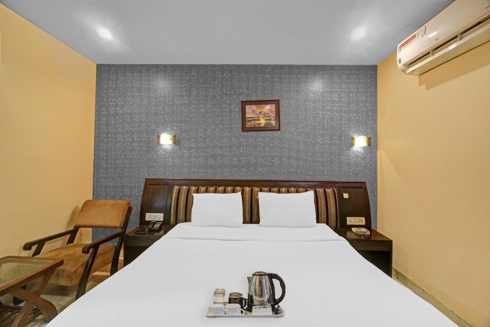 Townhouse The Grand Plaza Hotel Hyderabad Luaran gambar