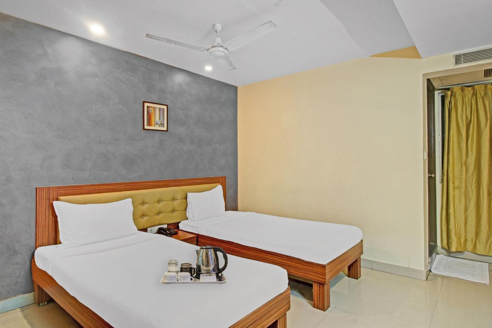 Townhouse The Grand Plaza Hotel Hyderabad Luaran gambar