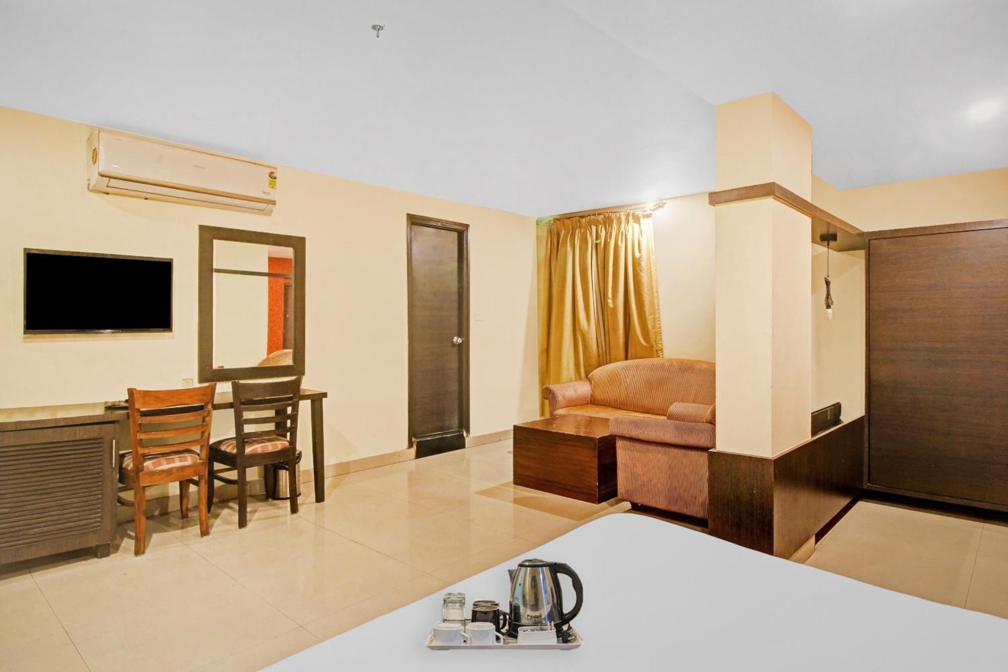 Townhouse The Grand Plaza Hotel Hyderabad Luaran gambar
