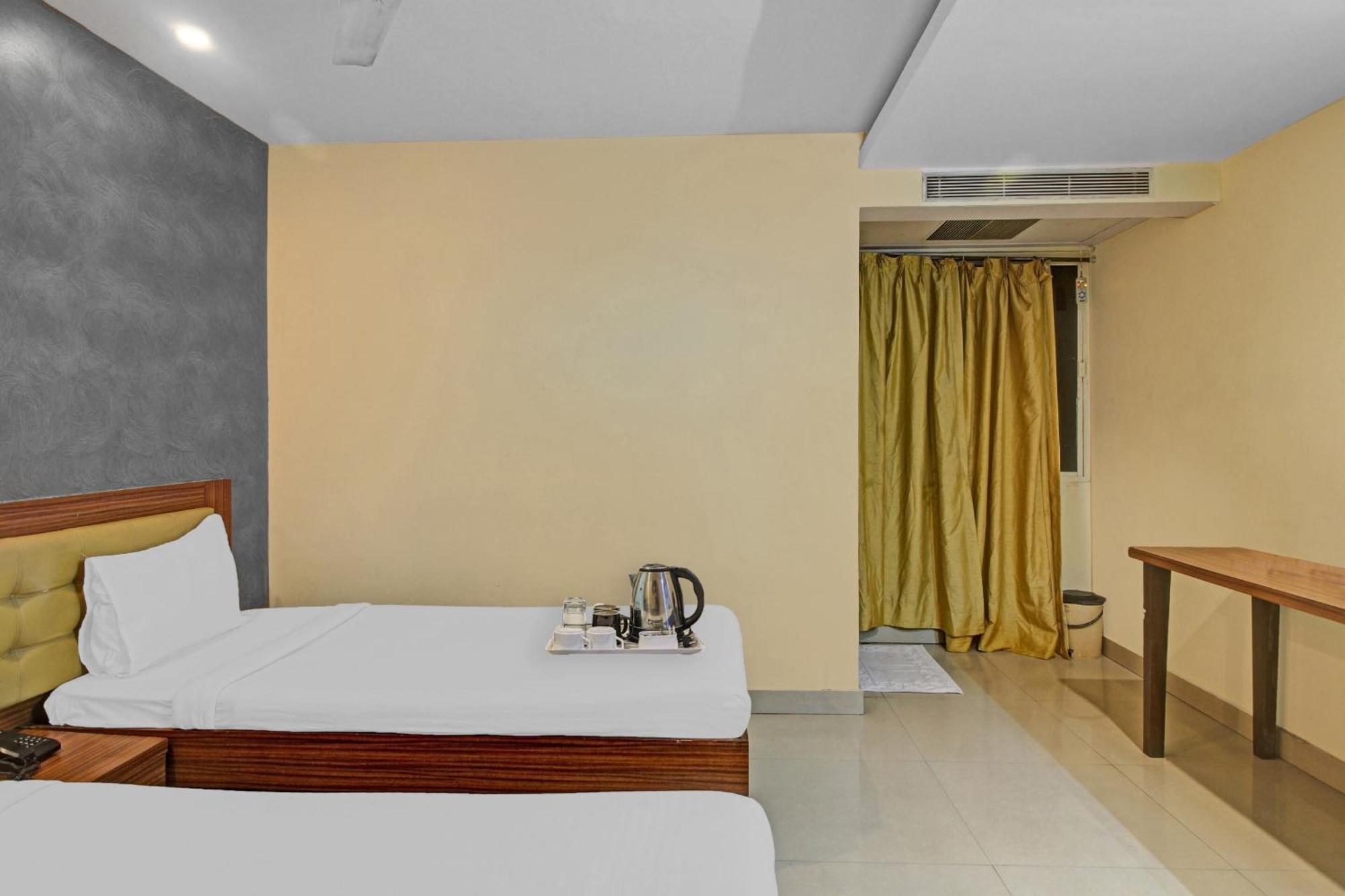 Townhouse The Grand Plaza Hotel Hyderabad Luaran gambar